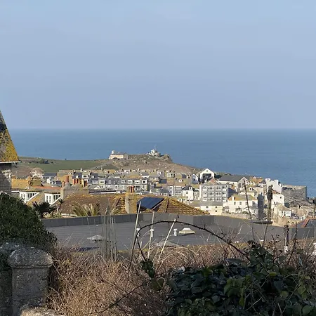Catalonia-mia St Ives (Cornwall)